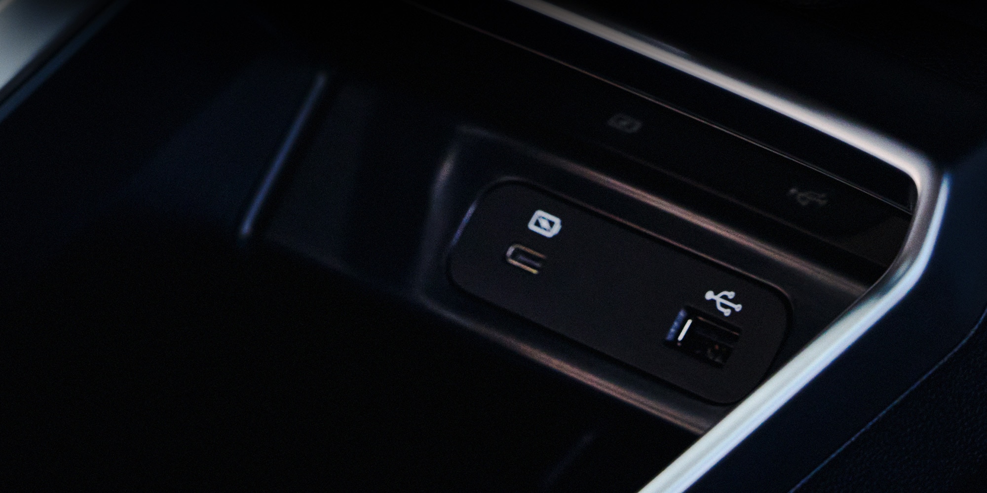 Puertos USB del Chevrolet Groove para carga y conexión