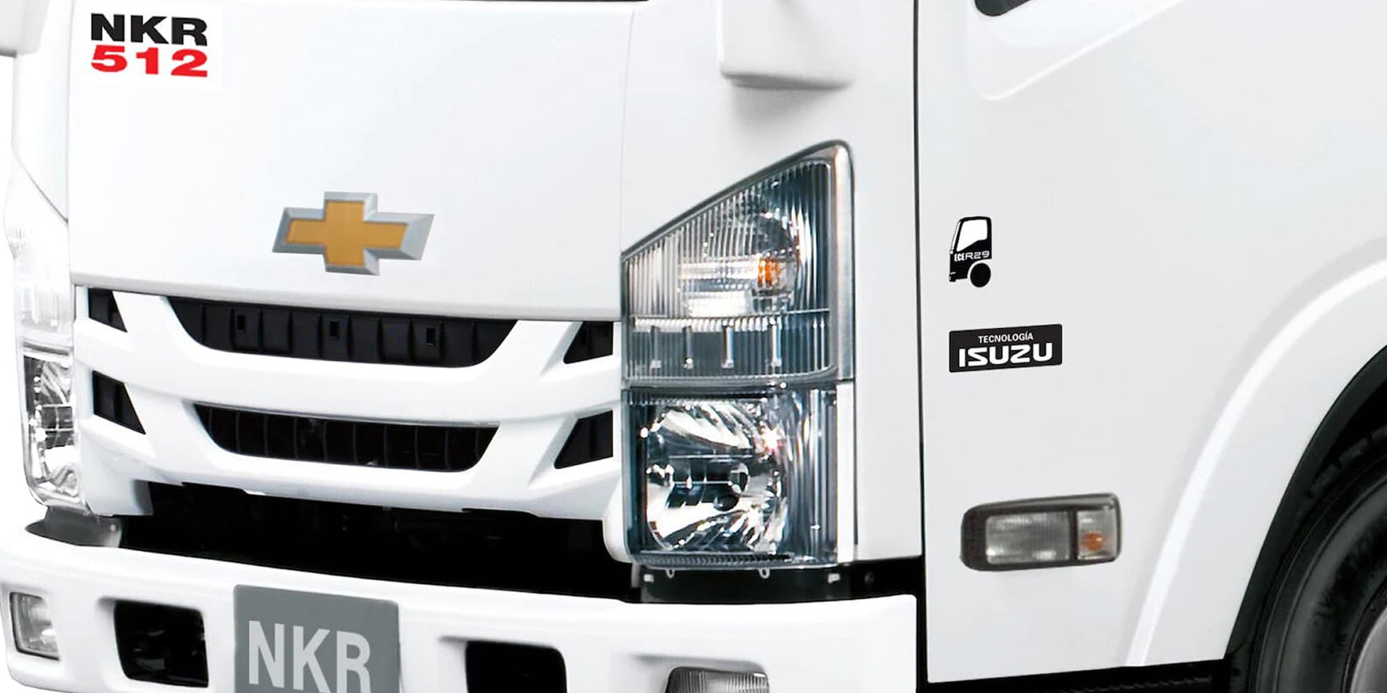 Camion nkr 512 parachoque